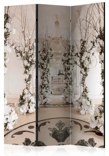Paravento Stanze floreali - colonne decorate con fiori bianchi