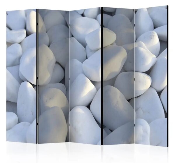 Paravento White Pebbles II - un campo di pietre bianche chiare con motivo zen