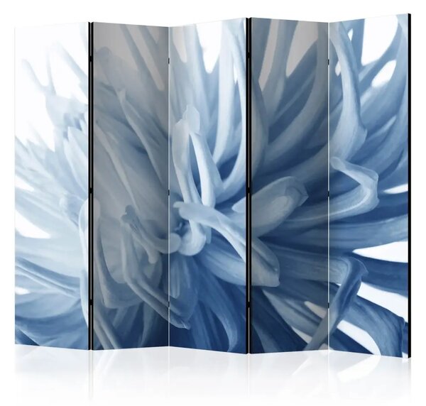 Paravento separè Fiore - Dahlia blu II - Creativa pianta blu su sfondo chiaro