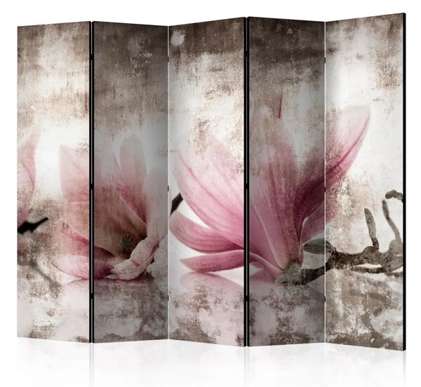 Paravento Magnolie storiche II - fiori rosa su sfondo irregolare