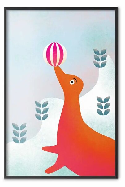 Poster: Foca gioiosa - animale con una palla su collina innevata