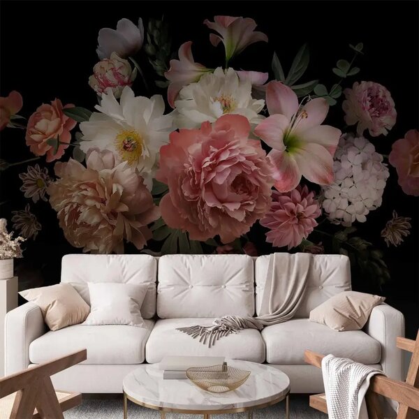 Carta da parati moderna Bouquet - tema di fiori in diversi colori su uno sfondo scuro
