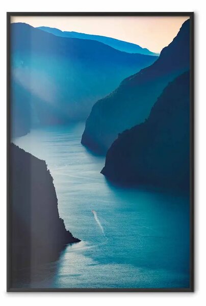 Poster: Aurlandsfjord - maestoso paesaggio di fiume tra grandi montagne