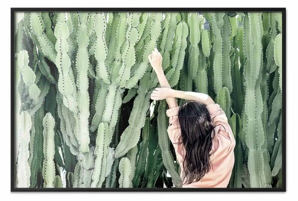 Poster: Relax - cactus verdi e giovane donna in camicetta rosa