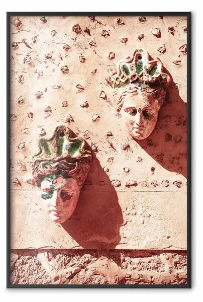 Poster: Maschere spagnole - dettaglio architettonico di un edificio a Maiorca