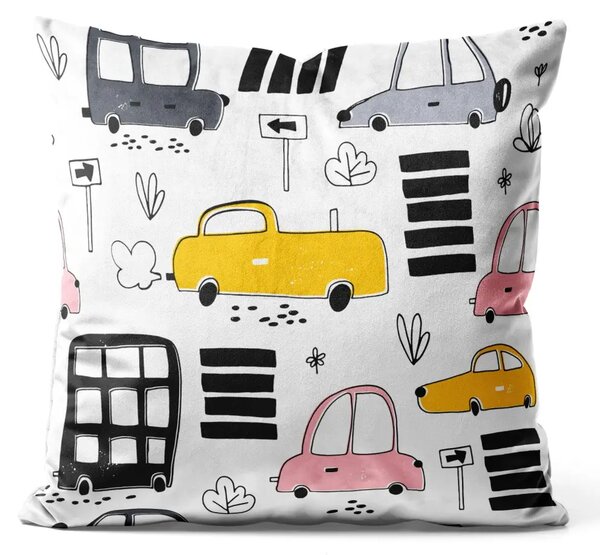 Cuscino in velluto Viaggio felice - schizzi di automobili colorate su sfondo minimalista