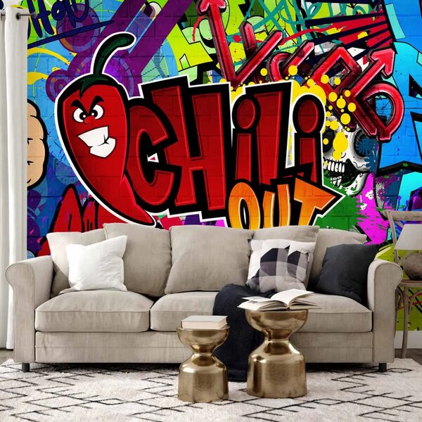 Carta da parati moderna Graffiti al peperoncino - peperoni infuocati su un murale cittadino
