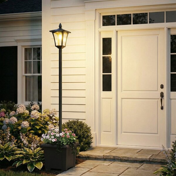 Outsunny Lampione da Giardino Solare 1.6 m in Alluminio, Accensione Automatico, IP44 Impermeabile, Nero | Aosom Italy