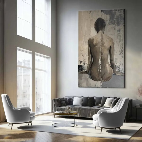 Echi del passato - composizione cruda con figura nuda su sfondo di texture