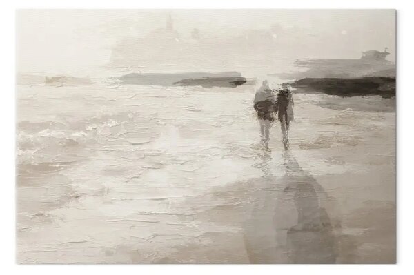 Quadro contemporaneo Mattina nebbiosa - Due persone camminano lungo la riva di un mare calmo