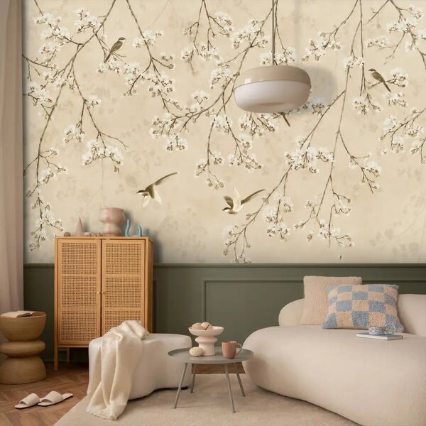 Carta da parati moderna Rami luminosi - fiori in fiore e uccelli su sfondo beige