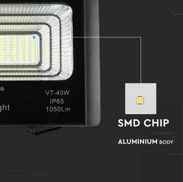 Faretto solare dimmerabile LED 16W 3,2V 4000K IP65 con telecomando