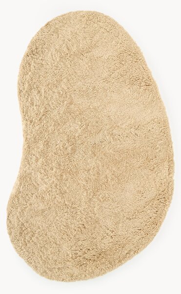 Tappeto fatto a mano dalla forma particolare Tully B