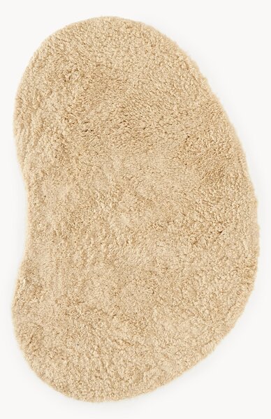 Tappeto fatto a mano dalla forma particolare Tully B