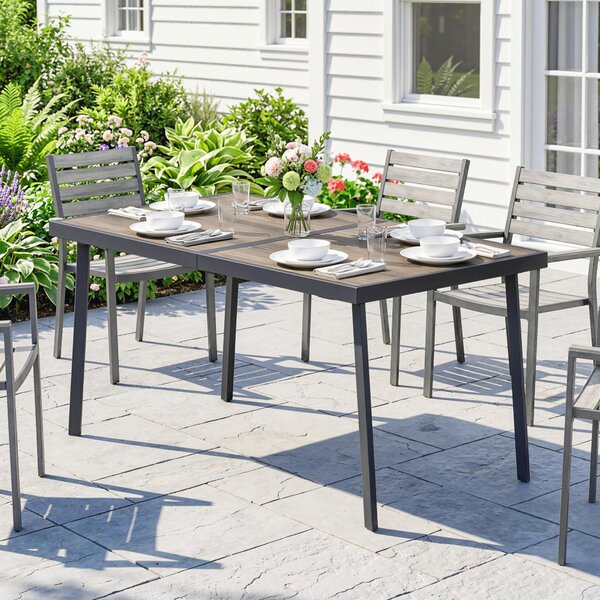 Outsunny Tavolo da Giardino e da Pranzo Esterno, Piano Effetto Legno, 145x85 cm | Aosom Italy