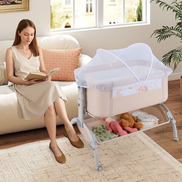 Costway Lettino affiancato con regolazione in altezza a 7 livelli per neonati, Culla co-sleeper per bambini cesto portaoggetti Beige