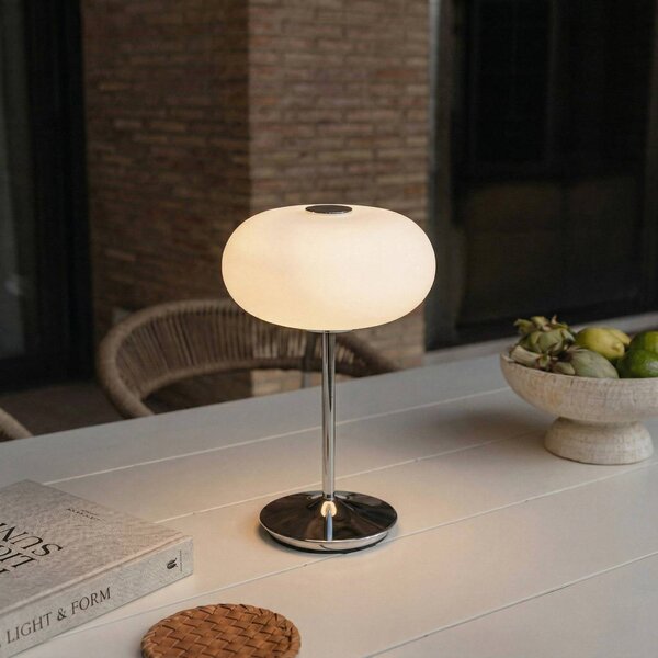 Lampada da tavolo a LED ricaricabile Lucande Anoria, cromata/bianca, vetro IP44 Anoria Lucande, dimmerabile, Cromo / Argento, Soggiorno / Sala da pranzo, Vetro, Design