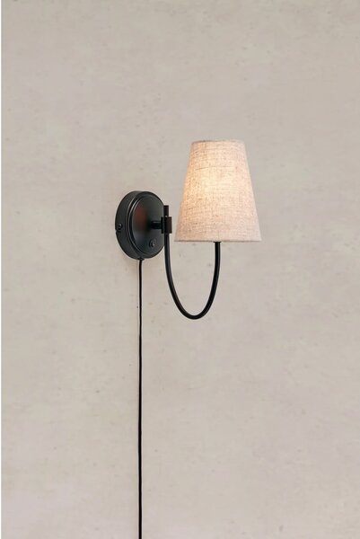 Lampada da parete nera/beige con alimentazione a corrente Amar – Markslöjd