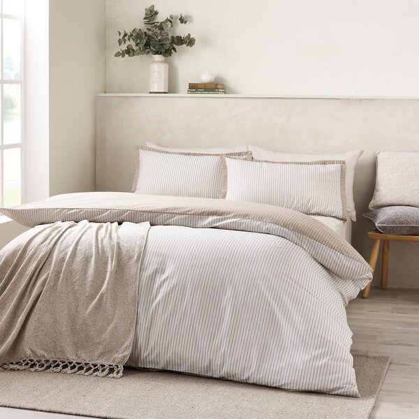 Set copripiumino e federa bianco e beige per letto singolo 135x200 cm Oxford Pinstripe – Catherine Lansfield