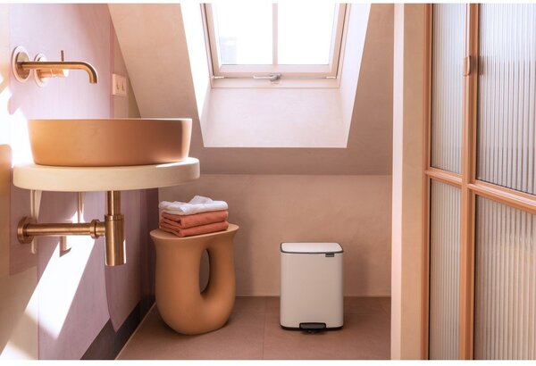 Cestino per la spazzatura bianco in acciaio con pedale 12 l Bo – Brabantia