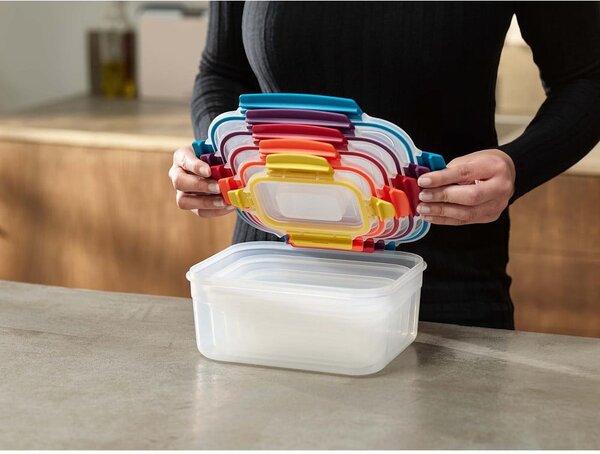Set compatto di 5 contenitori Lock Nest - Joseph Joseph