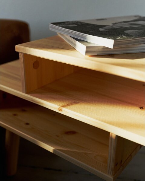Tavolino in legno di pino in colore naturale Hako - Karup Design