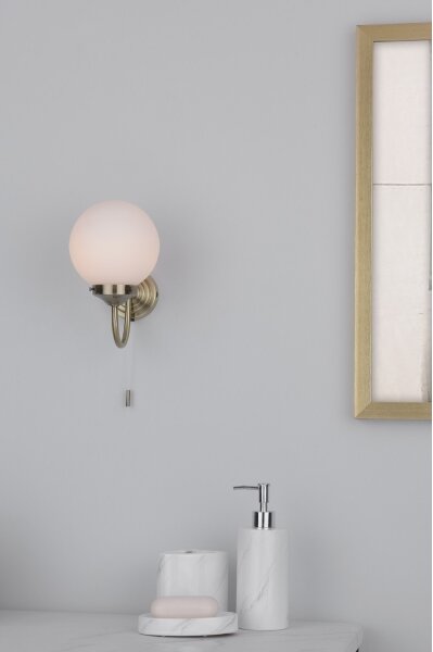 Där Lighting BAR0775 - Applique da bagno BARCLAY 1xE14/40W/230V IP44 ottone