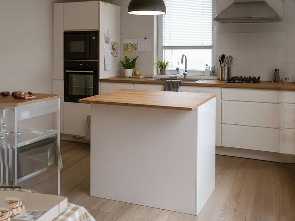 Isola cucina compatta per piccoli spazi 125x90x90h cm bianca lucida e rovere - Analiza