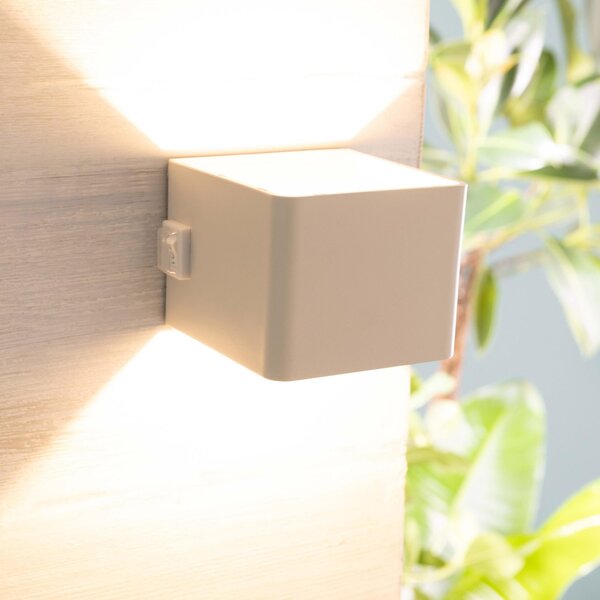 Lampada da parete portatile a LED per esterni, 300 lm, 3000 K, rilevatore di movimento