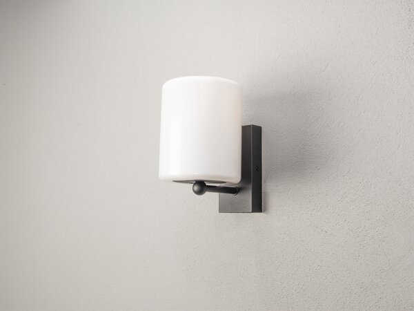 Konstsmide 7356-752 Portici Lampada da parete E27 con vetro opalino in plastica nero