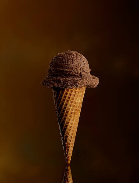 Fotografia artistica Chocolate Ice Cream Cone, Lew Robertson, (30 x 40 cm)