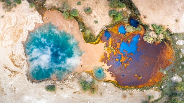 Fotografia Ala Lobet geyser from above, Roberto Moiola / Sysaworld, (40 x 22.5 cm)