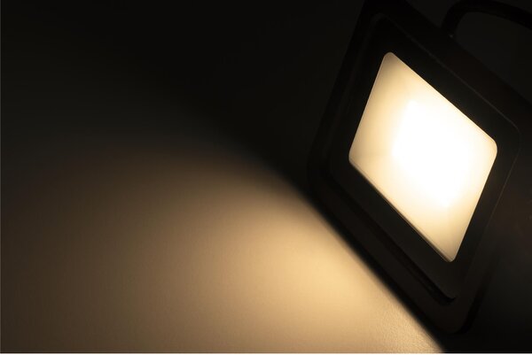 Faretto LED per esterni McShine ''Slim'' 30W, 2550 lumen, IP66, 3000K, bianco caldo