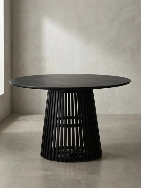 Tavolo da pranzo rotondo in legno massello | Tavolo da cucina con struttura a lamelle | Tavolo da pranzo per 4 persone | Stile scandinavo moderno | Nero opaco 120 cm | Collezione Lofoten di Kadima Design
