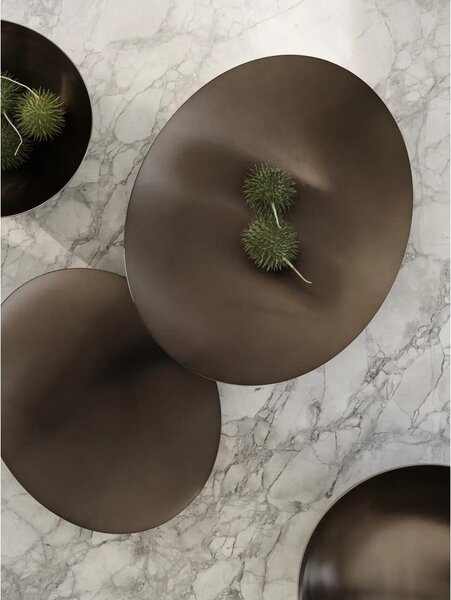 Vassoio decorativo in acciaio inox 35x42 cm Ondea – Blomus