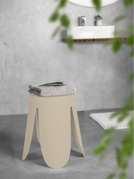 Sgabello beige in plastica impilabile Comiso – Wenko