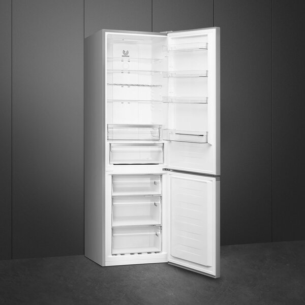 Smeg Frigorifero Combinato Capacit 331 Litri Classe energetica D Raffreddamento No Frost colore Acciaio Inox - RC20XDND