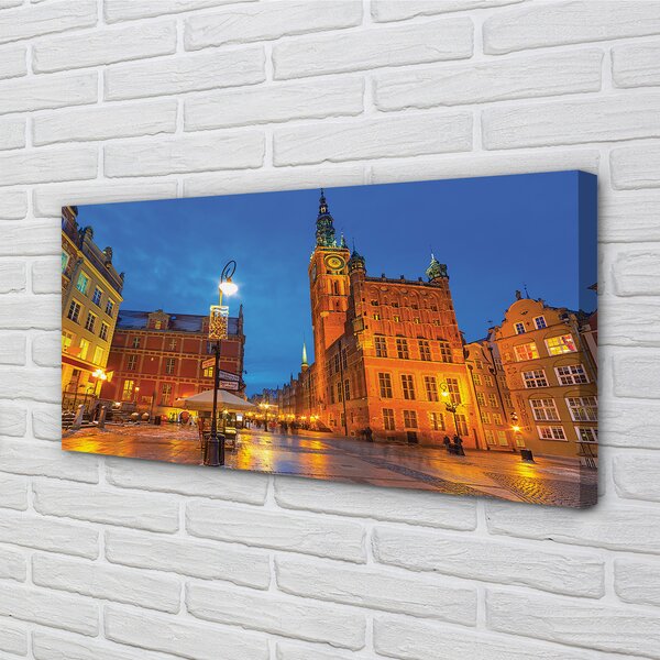 Stampa quadro su tela Chiesa notturna della città vecchia di Darńsk 100x50 cm