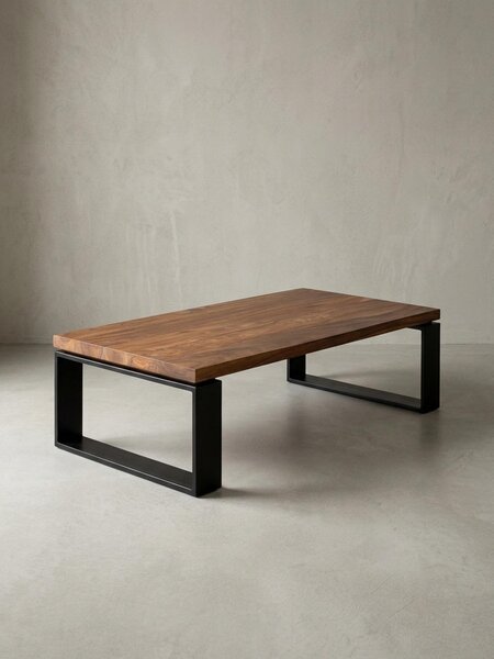 Tavolino industriale, legno e metallo, venature del legno uniche. 115x60x35 cm | Kadima Design