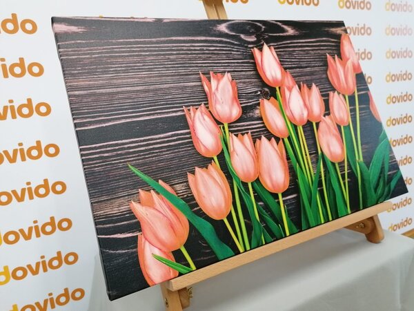 Stampa su tela – Incantevoli tulipani arancioni su sfondo di legno