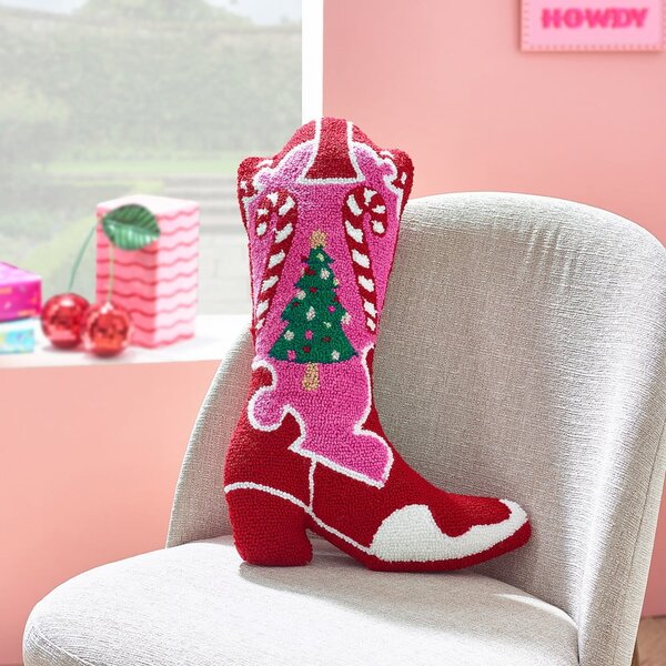 Cuscino decorativo in bouclé a tema natalizio 48x35 cm Santa's Howdy Christmas Boot – Catherine Lansfield