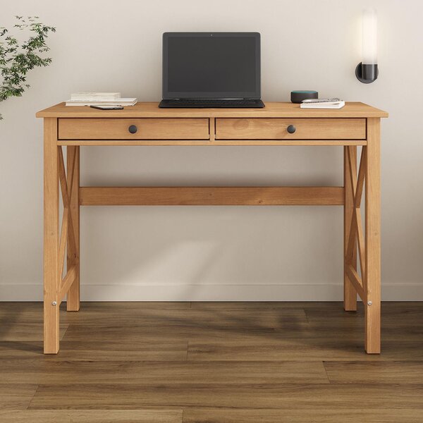 Scrivania ADRIAN in legno massello, color noce, ideale per l'ufficio domestico. Dotata di 2 cassetti e maniglie in metallo, perfetta come scrivania da ufficio o per computer, in uno stile moderno country