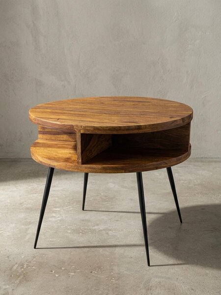 Tavolino in legno massiccio di sheesham, rotondo, 4 vani portaoggetti, struttura in metallo nero. 60x60x45 cm | Kadima Design