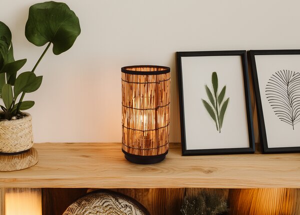 Lampada da tavolo vintage con paralume in rattan in stile boho, ideale per il davanzale della finestra o il comodino