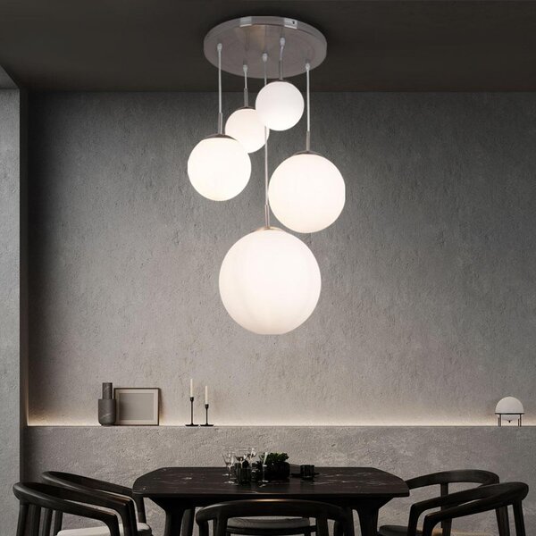 Lampada a sospensione, 5 luci, a forma di sfera, vetro opalino, L 50 cm