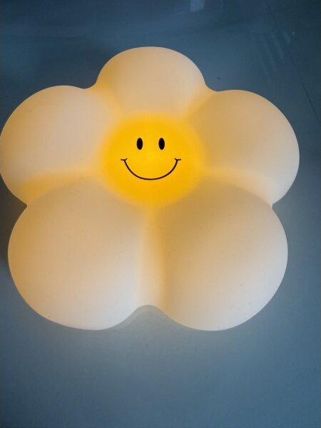 Lampada da tavolo per bambini LED RGB a sfioramento, alimentazione 3xAAA