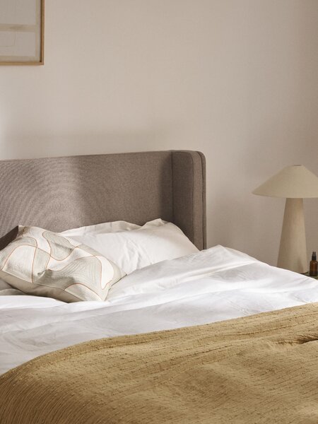 Letto imbottito con cassetti Arche