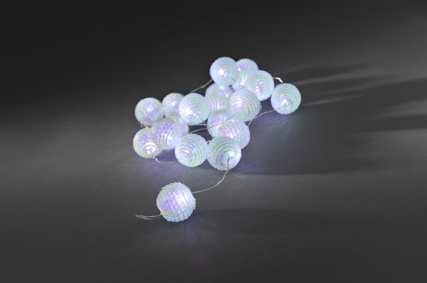 Konstsmide - Catena luminosa decorativa a LED, palle di neve, 20 diodi bianco freddo, a batteria, per interni, cavo trasparente, 3 x AA 1,5V (escl.); 3166-203