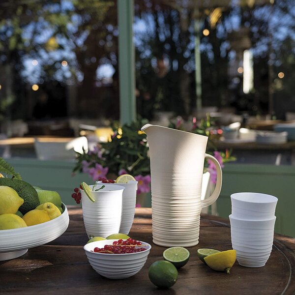 Caraffa con Coperchio, Tierra Realizzata riciclando 20 bottiglie d'acqua 18,7x13,4x10x h26,9 cm - 1800cc Post Consumed Recycled Poliestereastic, colore bianco latte