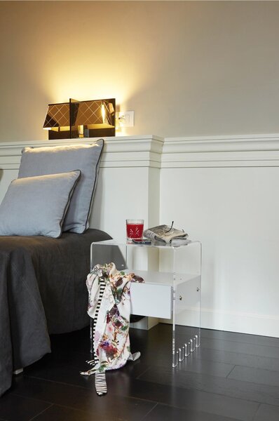Comodino In metacrilato nero con cassetto TRIONFO 40x33xh49 cm - Particolari in ottone cassetto Nero